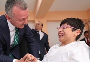 Büyükakın: "Her özel çocuk, her anne-baba bu şehirde yalnız değildir"