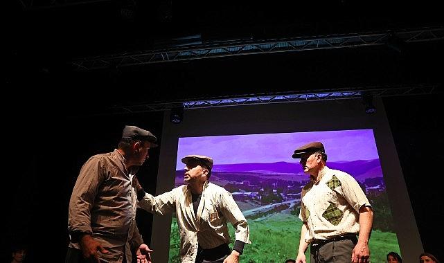 “Köyün Enisdosu" ile Köy Enstitüleri tiyatro sahnesine taşındı