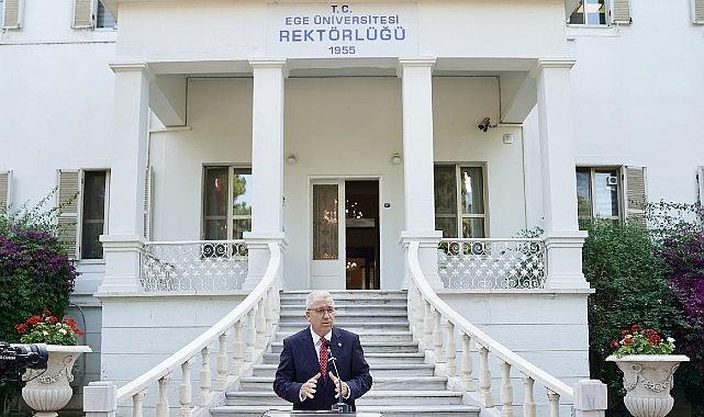 Rektör Prof. Dr. Budak Ege Üniversitesi ailesiyle bayramlaştı