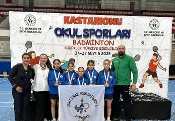 Osmangazili badmintonculardan namağlup şampiyonluk