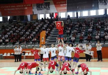 İnegöl'de 19 Mayıs Coşkuyla Kutlandı