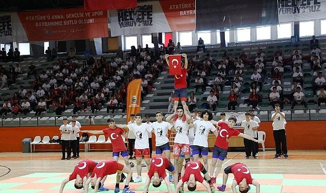 İnegöl'de 19 Mayıs Coşkuyla Kutlandı