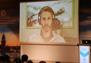 Kendini Sevme Stresi Azaltıyor