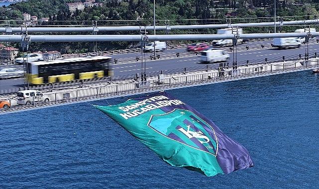 Büyükakın, tarihi anı canlı yayınladı Büyükakın, tarihi anı canlı yayınladı