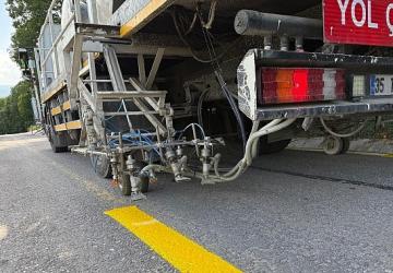 Büyükşehir yollara son şeklini veriyor