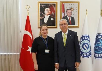 Kemer'de çöp konteynerleri dezenfekte ediliyor
