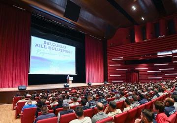 Başkan Pekyatırmacı belediye personeli ile bayramlaştı