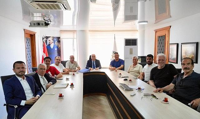 Burhaniye Belediyespor'da görev dağılımları açıklandı Burhaniye Belediyespor'da görev dağılımları açıklandı