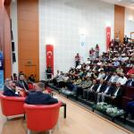 ‘Kürsülerden Sıralara’ söyleşisi: Bakan yardımcısı Ahmet Aydın öğrencilerle buluştu