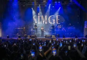 Mersin’de Gençlik Bayramı Simge Konseriyle Taçlandı