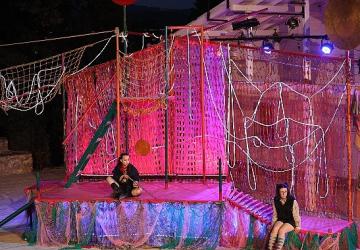 “Sineklerin Tanrısı" prömiyerini yaptı