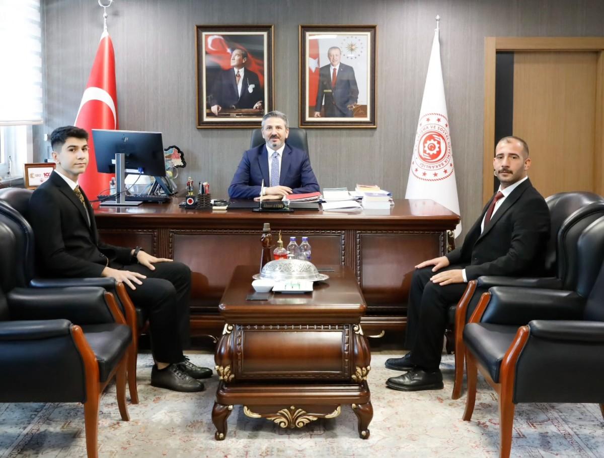 Başkan Düşük’ten Bakan Yardımcısı Ahmet Aydın’a teşekkür ziyareti Başkan Düşük’ten Bakan Yardımcısı Ahmet Aydın’a teşekkür ziyareti