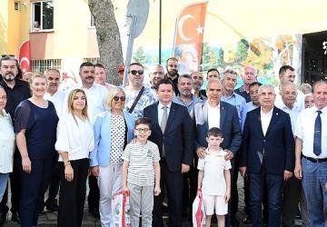 Başkan Aydın mahalleleri geziyor sorunları yerinde çözüyor