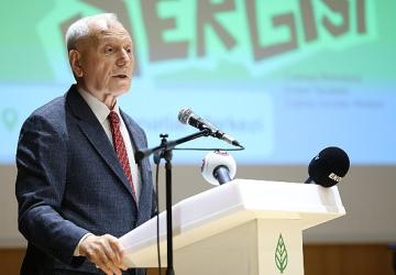 Hüseyin Can Güner ve Mehmet Haberal Yeni Mezunların Sergisine Katıldı