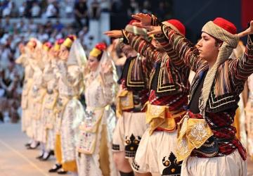 Halk oyunları coşkusu Konak'ta yaşanacak