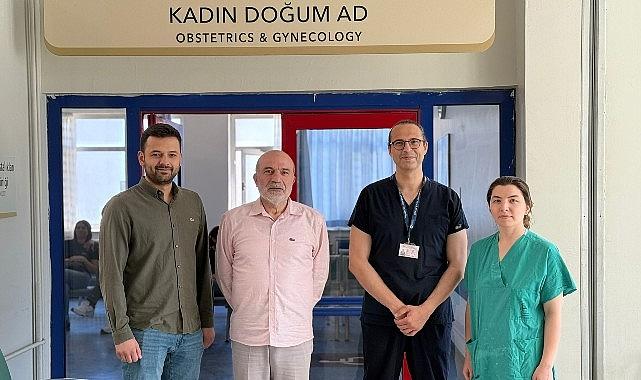 DEÜ'den Kadın Sağlığında Önemli Başarı: 15 Kiloluk Dev Yumurtalık Kisti Başarıyla Çıkarıldı DEÜ'den Kadın Sağlığında Önemli Başarı: 15 Kiloluk Dev Yumurtalık Kisti Başarıyla Çıkarıldı