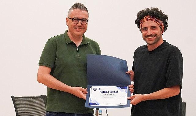 Dijital spor medyasının fenomenleri Egeli iletişimcilerle buluştu