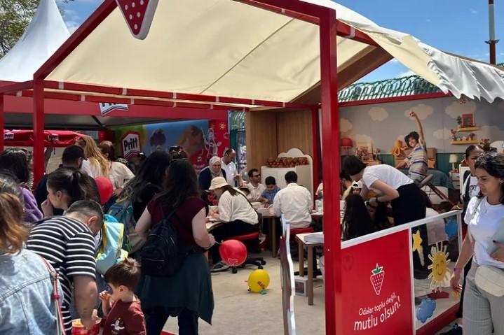 Minik Yetenekler Yaratıcı Çocuk Festivali’nde Buluştu Minik Yetenekler Yaratıcı Çocuk Festivali’nde Buluştu