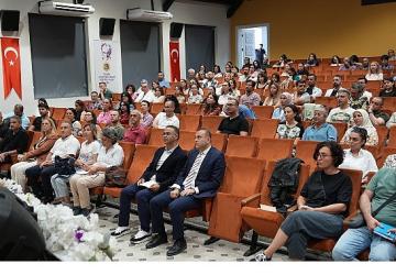 İzmir'de Öğretmenlere Yönelik Eğitim Gerçekleştirildi