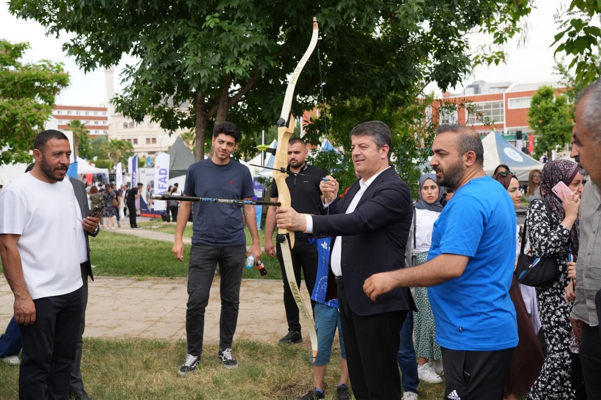 Başkan Tutdere, ADYÜ ‘Bahar Şenliği ve Türk Mutfağı Haftası’ açılışına katıldı - Videolu Haber Başkan Tutdere, ADYÜ ‘Bahar Şenliği ve Türk Mutfağı Haftası’ açılışına katıldı - Videolu Haber