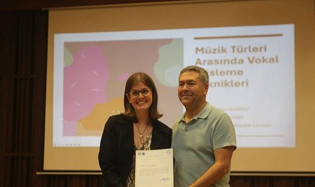 Ege Üniversitesinde “Vokal Süsleme Teknikleri" Workshopu Ege Üniversitesinde “Vokal Süsleme Teknikleri" Workshopu