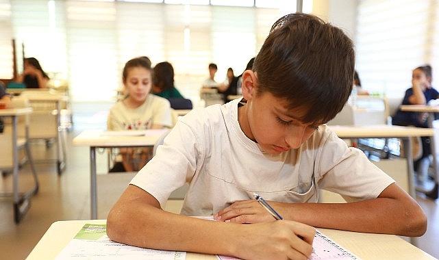 Başkan Filiz Ceritoğlu Sengel: Her zaman gençlerimizin yanındayız Başkan Filiz Ceritoğlu Sengel: Her zaman gençlerimizin yanındayız