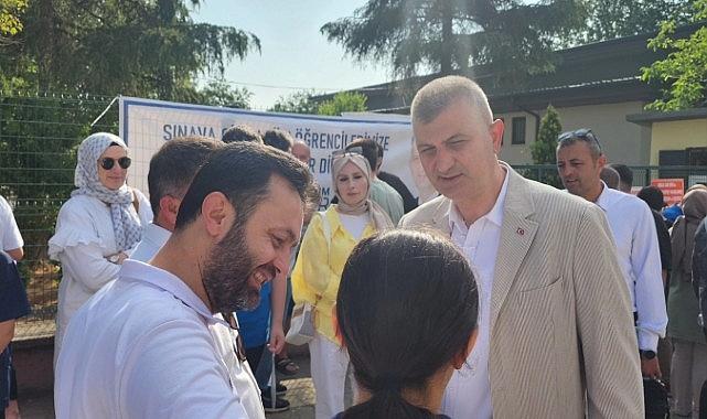 Başkan Sezer, Sınava Giren Öğrencilere Başarılar Diledi Başkan Sezer, Sınava Giren Öğrencilere Başarılar Diledi