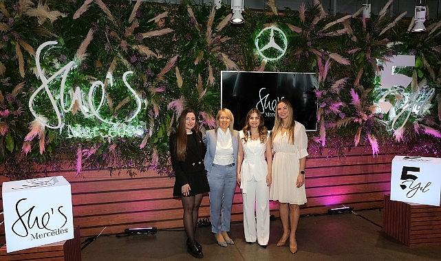 She's Mercedes 5 Yaşında!