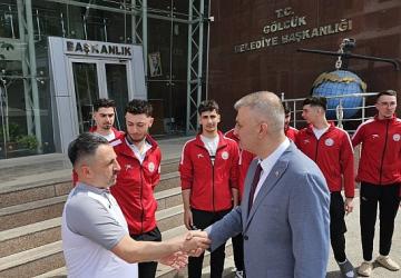 Gölcük Belediyespor Voleybol Takımı'nın hedefi Türkiye Şampiyonası