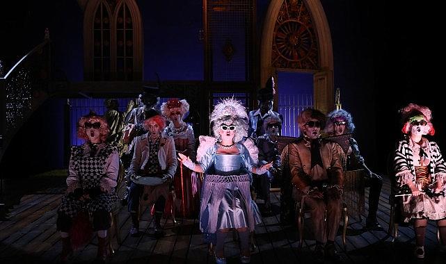 Şehir Tiyatroları “Tartuffe" oyunuyla Denizli'de