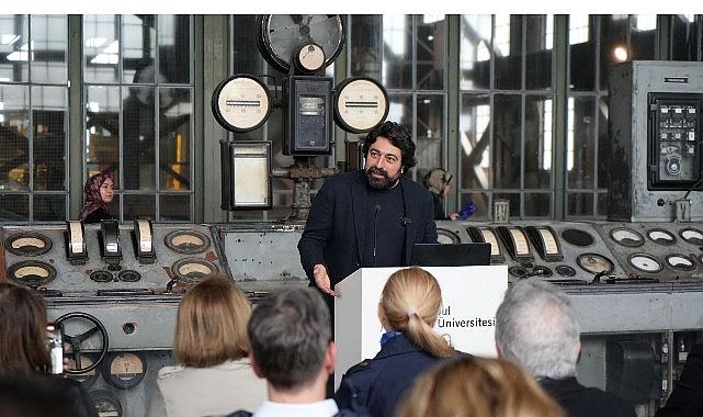 'İstanbul'un Aydınlık 100'ü Sergisi' açıldı: Silahtarağa Arşivi 20. yüzyıl İstanbulu'nu aydınlatıyor