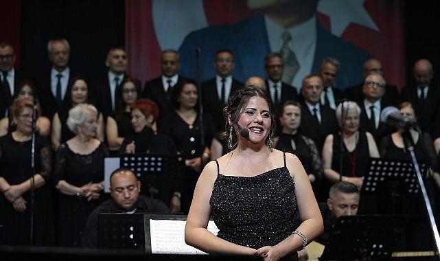 Konak'ta türkü şöleni