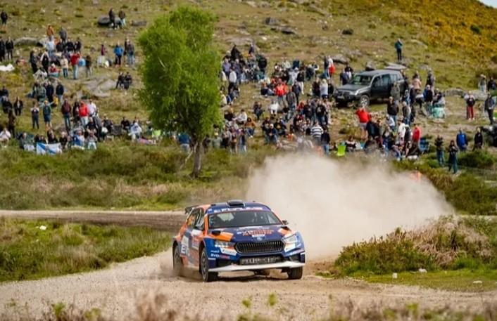 Portekiz’de Türkiye Ralli Pilotlarından İkincilik Başarısı Portekiz’de Türkiye Ralli Pilotlarından İkincilik Başarısı