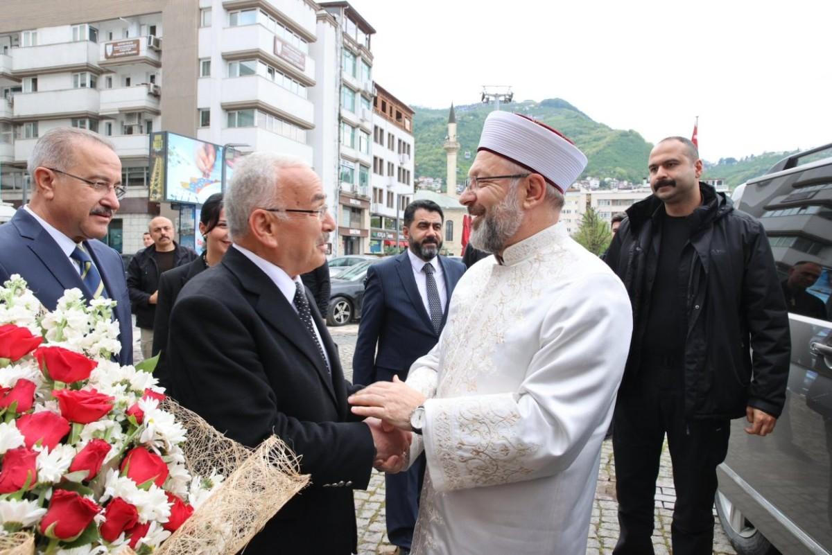 Diyanet İşleri Başkanı Ali Erbaş, Büyükşehir’de Ziyarette Bulundu Diyanet İşleri Başkanı Ali Erbaş, Büyükşehir’de Ziyarette Bulundu