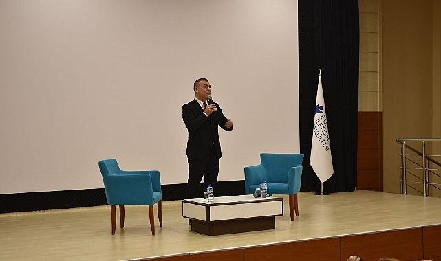 Birol Güven ve Can Ulkay Egeli genç iletişimcilerle buluştu Birol Güven ve Can Ulkay Egeli genç iletişimcilerle buluştu
