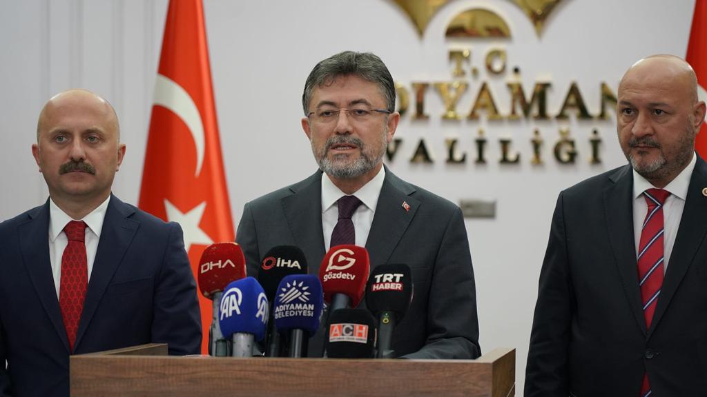 Bakan Yumaklı: ‘7 bin 160 projeye 10,2 milyar TL hibe desteği verilecek’ Bakan Yumaklı: ‘7 bin 160 projeye 10,2 milyar TL hibe desteği verilecek’