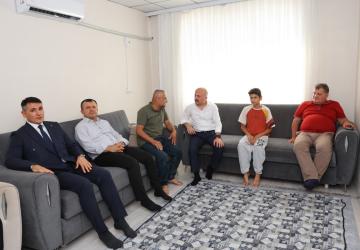 Vali Dr. Osman Varol’dan Babalar Günü’nde anlamlı ziyaret