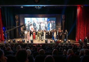 Bedia Muvahhit Tiyatro Ödülleri'nde Manisa Büyükşehir'e Büyük Onur