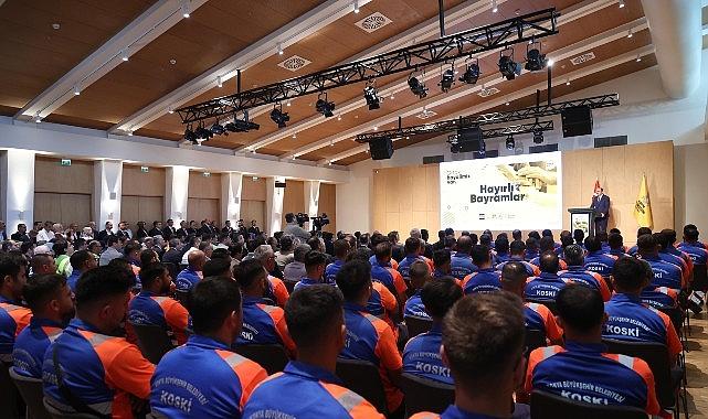 Başkan Altay Büyükşehir Çalışanlarıyla Bayramlaştı: “Görevimiz Konya'yı Türkiye'nin En Güzel Şehri Yapmak" Başkan Altay Büyükşehir Çalışanlarıyla Bayramlaştı: “Görevimiz Konya'yı Türkiye'nin En Güzel Şehri Yapmak"