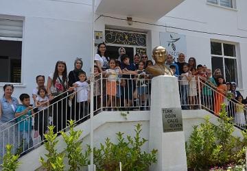 Çocuklar Sapadere İpek Evi'nde