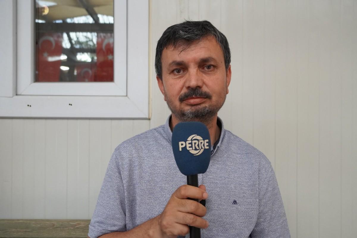 Hamza Çelenk’in ‘Kırmızı Kar’ kitabı okuyucuyla buluştu: 6 Şubat’ın yankısı edebiyata taşındı - Videolu Haber Hamza Çelenk’in ‘Kırmızı Kar’ kitabı okuyucuyla buluştu: 6 Şubat’ın yankısı edebiyata taşındı - Videolu Haber