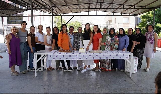 Aliağa Belediyesi'nden Helvacı'da Annelere Özel Eğitim Aliağa Belediyesi'nden Helvacı'da Annelere Özel Eğitim