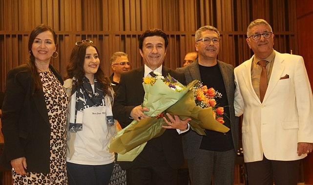 Ses Sanatçısı Mehmet Şafak, Ege Üniversitesinde kulakların pasını sildi