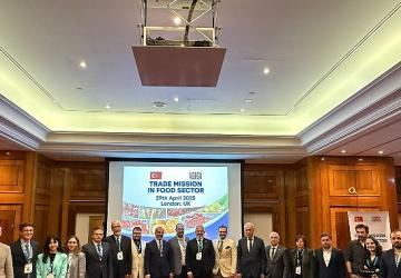 İngilizlerin sofralarını Türk lezzetleriyle donatmaya gittiler
