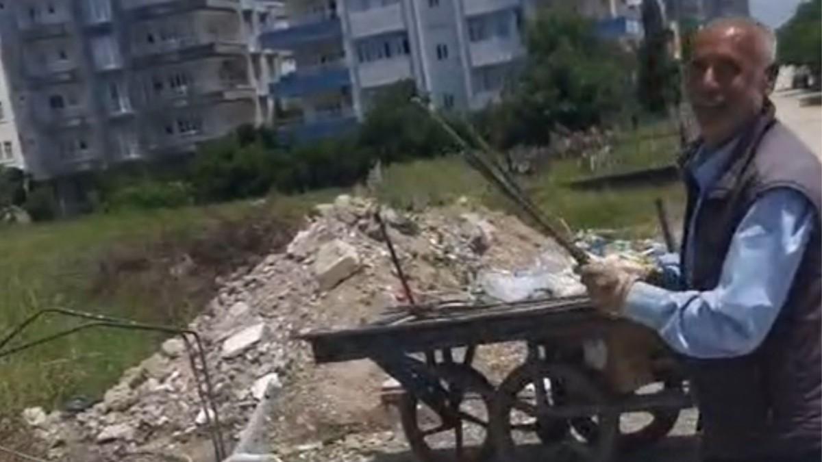 El arabası çukura girdi, Kahta Polisi yardıma koştu - Videolu Haber El arabası çukura girdi, Kahta Polisi yardıma koştu - Videolu Haber