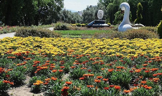 Osmangazi'nin her yeri çiçek kokuyor