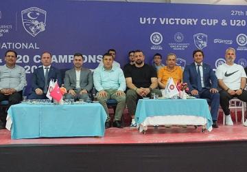 Kemer'de Uluslararası Güreş Heyecanı