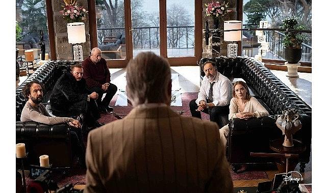 Sekizinci Aile: Disney+'tan Göz Dolduran Kadrosuyla Trajikomik Bir Aile Hikâyesi! Sekizinci Aile: Disney+'tan Göz Dolduran Kadrosuyla Trajikomik Bir Aile Hikâyesi!