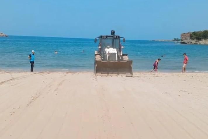 Kocaeli’de Mavi Bayraklı Plajlarda Sezon Hazırlıkları Tamamlandı Kocaeli’de Mavi Bayraklı Plajlarda Sezon Hazırlıkları Tamamlandı