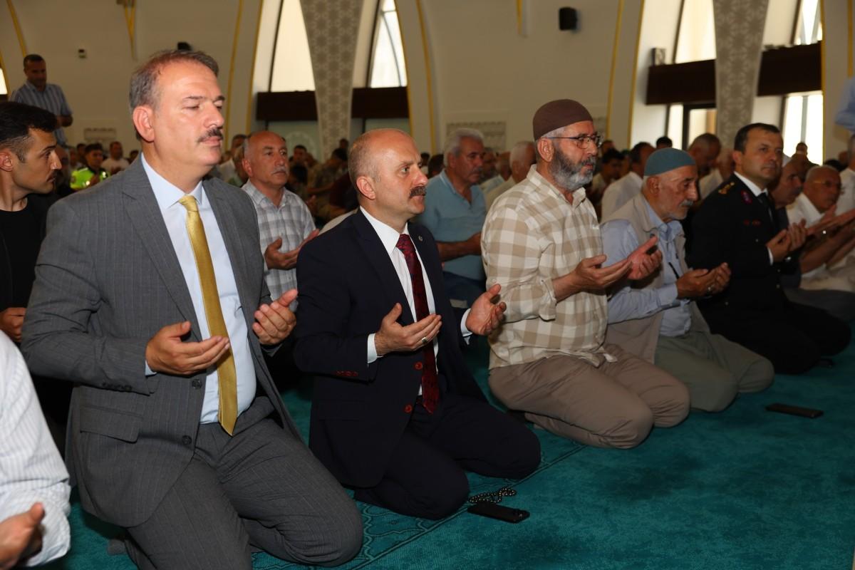 Adıyaman’da şehitler için mevlit okutuldu Adıyaman’da şehitler için mevlit okutuldu